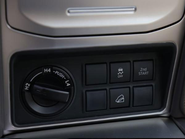 汽車(chē)按鍵激光鐳雕-按鈕激光打標(biāo)工藝 汽車(chē)按鍵激光鐳雕-按鈕激光打標(biāo)工藝