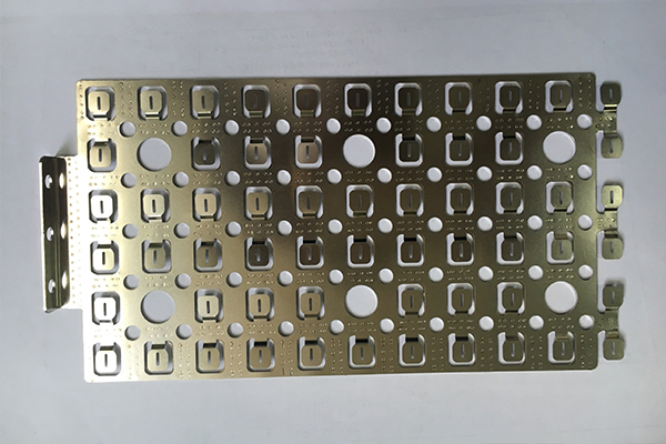 極片極耳切割機，電池生產新助力