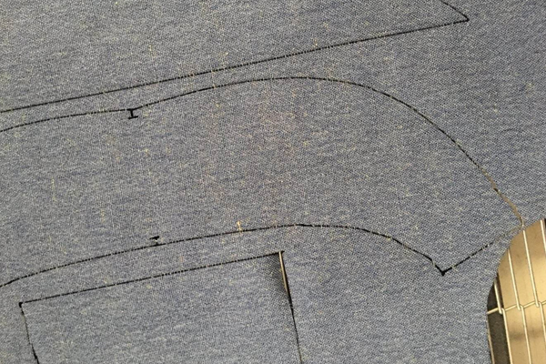 電腦激光裁床專業生產廠家—蘇州創軒激光科技 電腦激光裁床專業生產廠家—蘇州創軒激光科技