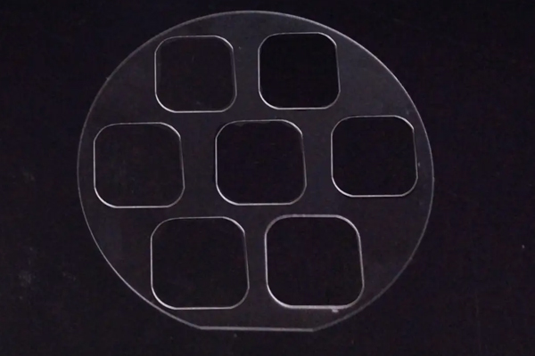 玻璃激光切割機(jī)(價(jià)格)多少錢一臺? 玻璃激光切割機(jī)(價(jià)格)多少錢一臺?