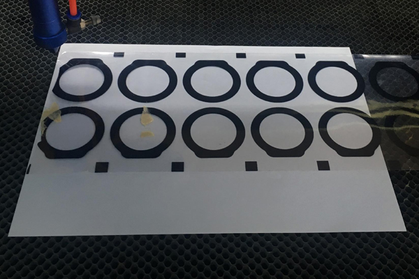 各類非金屬薄膜專用切割設(shè)備—薄膜激光模切機(jī)